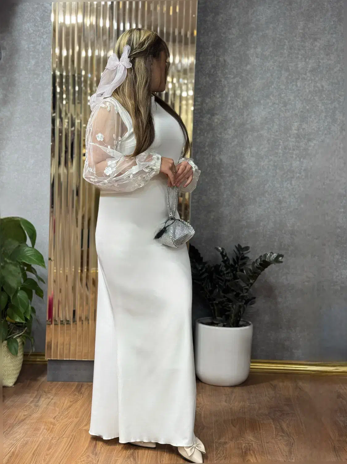 لباس عقد|لباس|فولادشهر, B2|دیوار