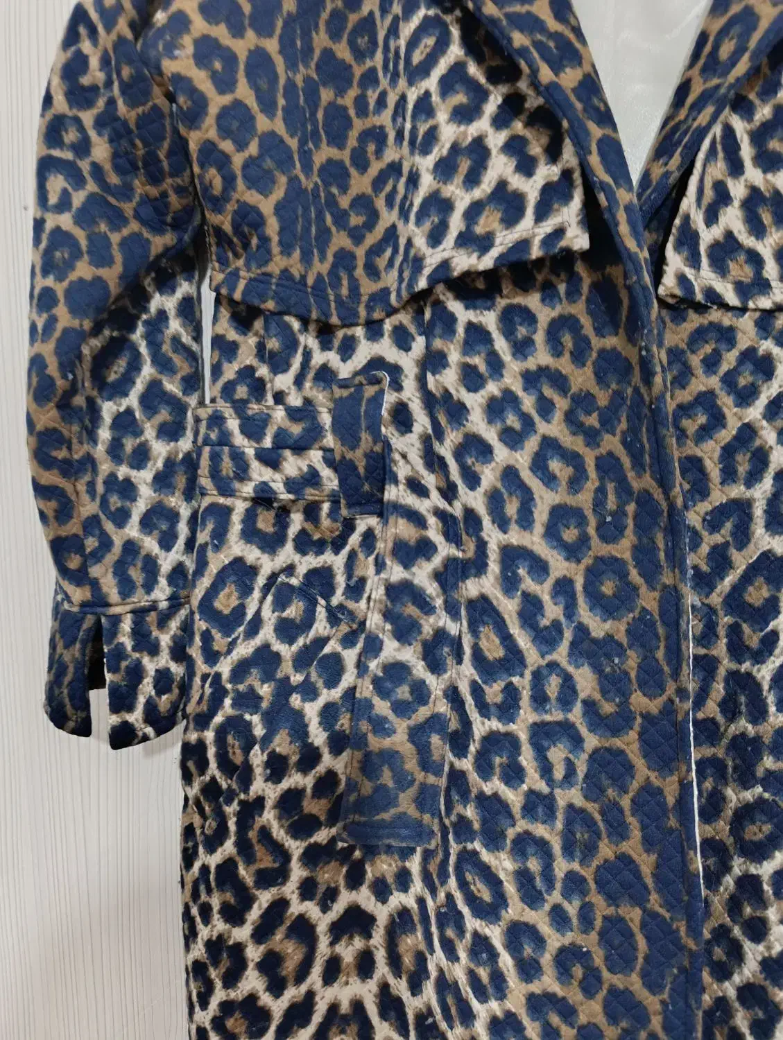 پالتو|لباس|قم, سعادتی|دیوار