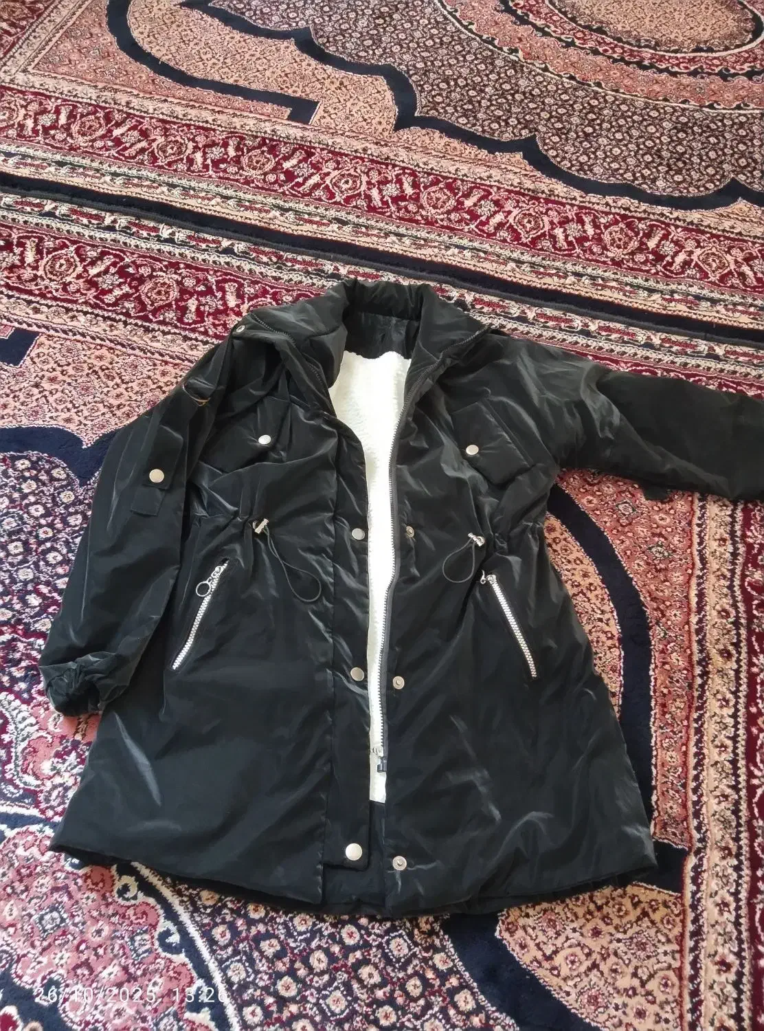 بارانی|لباس|مریوان, |دیوار