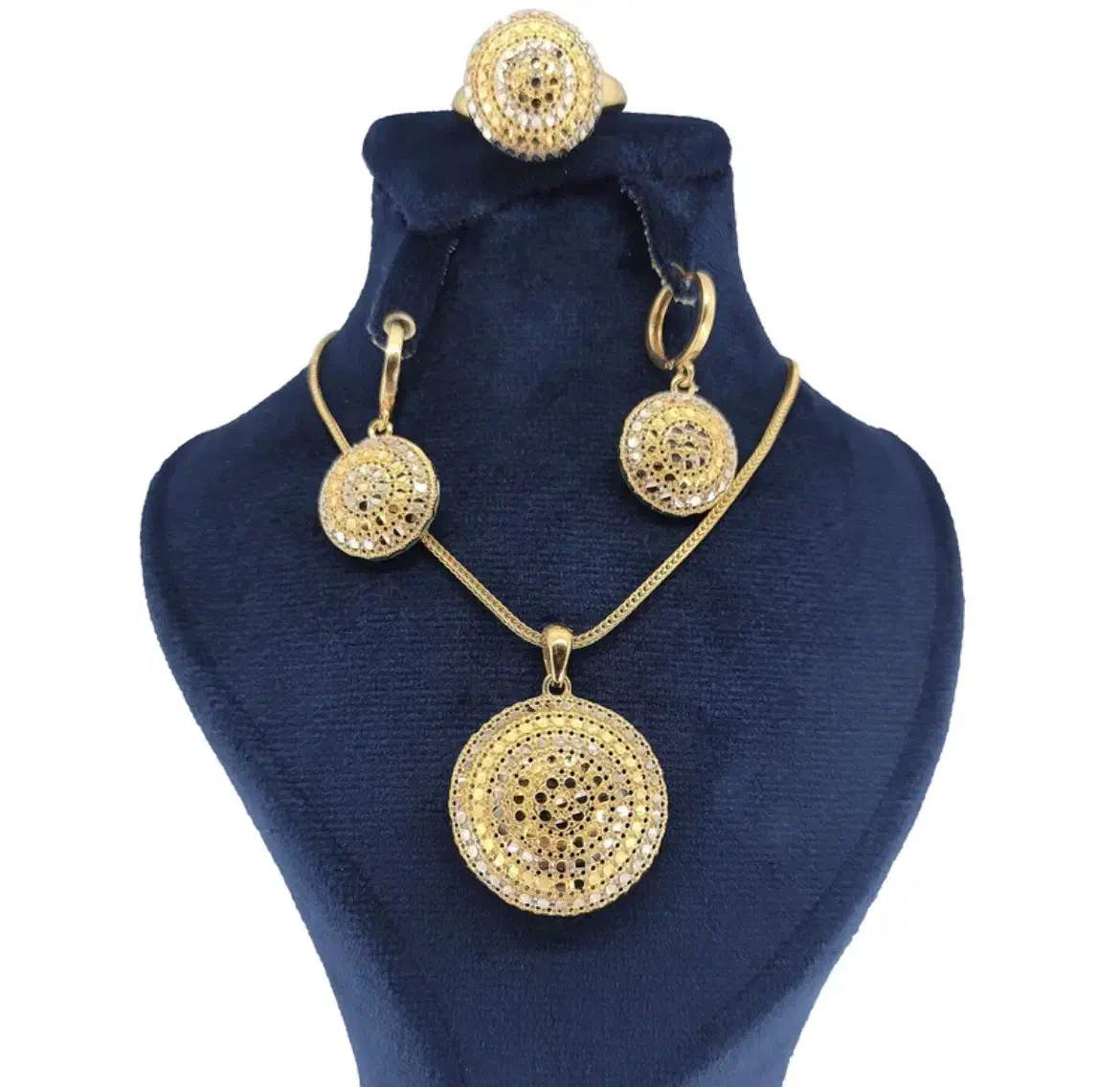 طلا‌ را اقساطی‌ بخر، و همون ‌لحظه تحویل بگیر|جواهرات|اصفهان, مسجد مصلی|دیوار