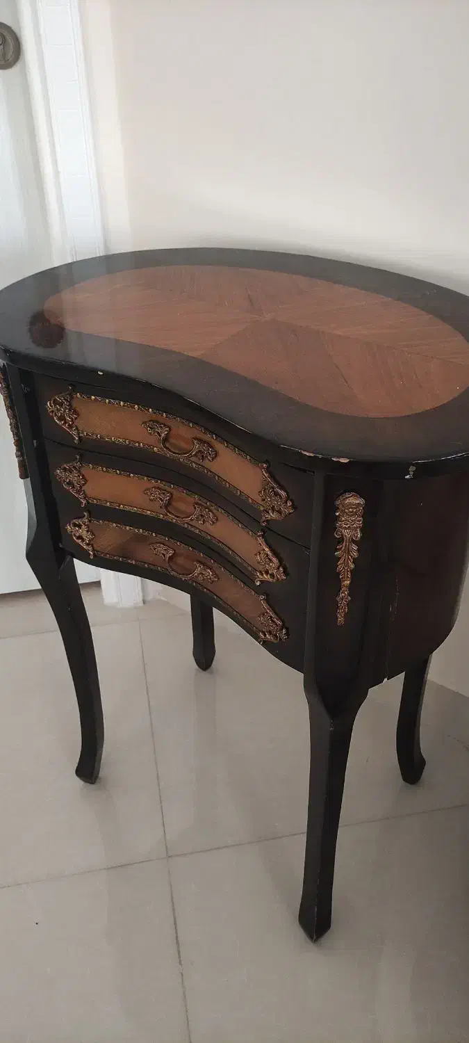 میز تلفن|میز تلفن|گرگان, |دیوار