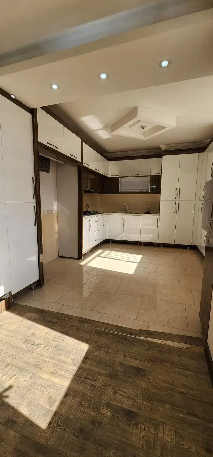 دوبلکس سلطنتی در قلب شهر با آسانسور|اجارهٔ خانه و ویلا|شاهین‌شهر, عطار|دیوار