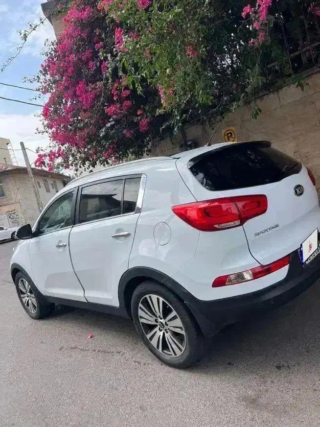 اسپرتج سفید ۲۰۱۵|خودرو سواری و وانت|رشت, رشتیان|دیوار