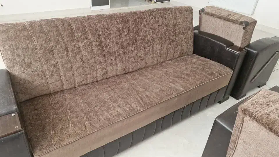 مبل شویی سفید برفی درخدمت قیداری هایی عزیز|خدمات نظافت|قیدار, |دیوار