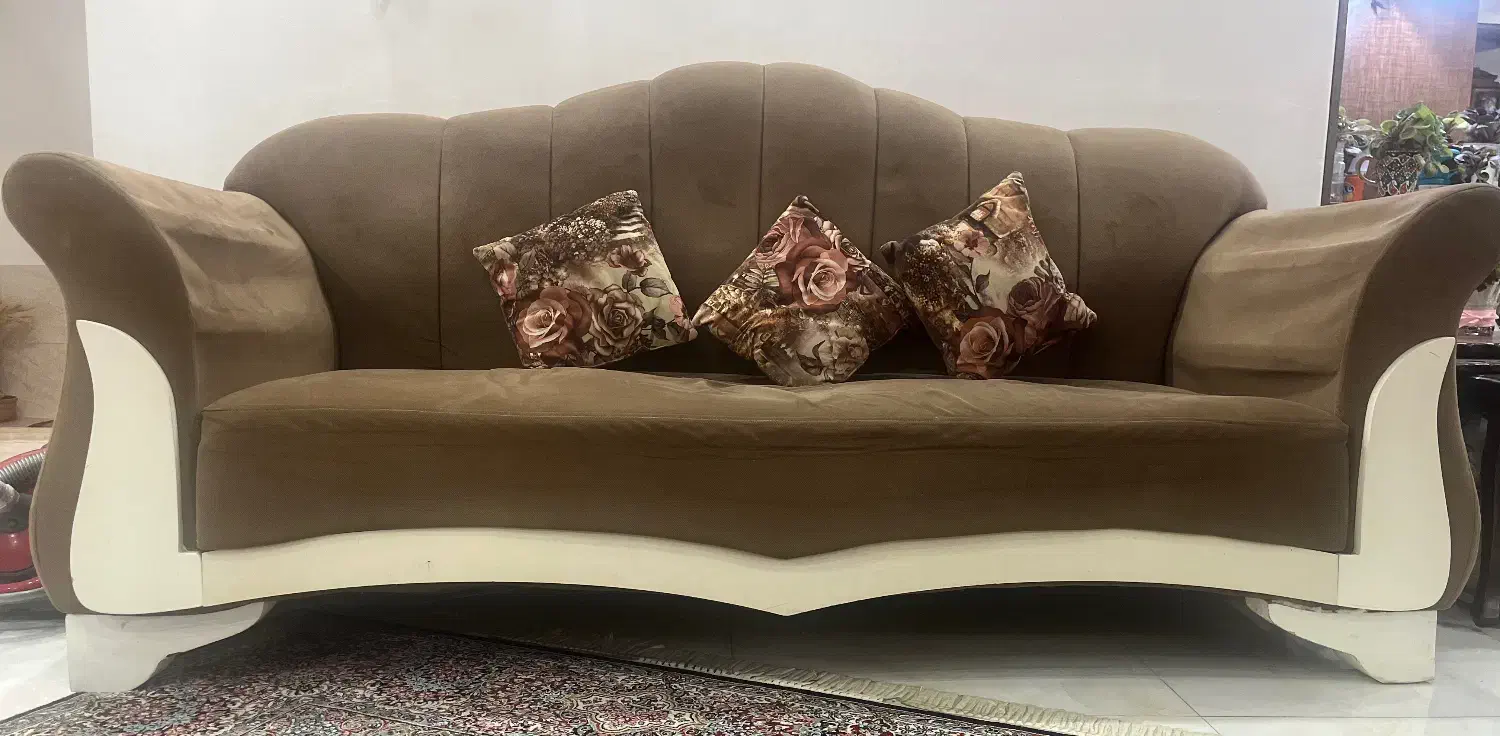 مبل راحتی|مبلمان خانگی و میز عسلی|رشت, معلم|دیوار