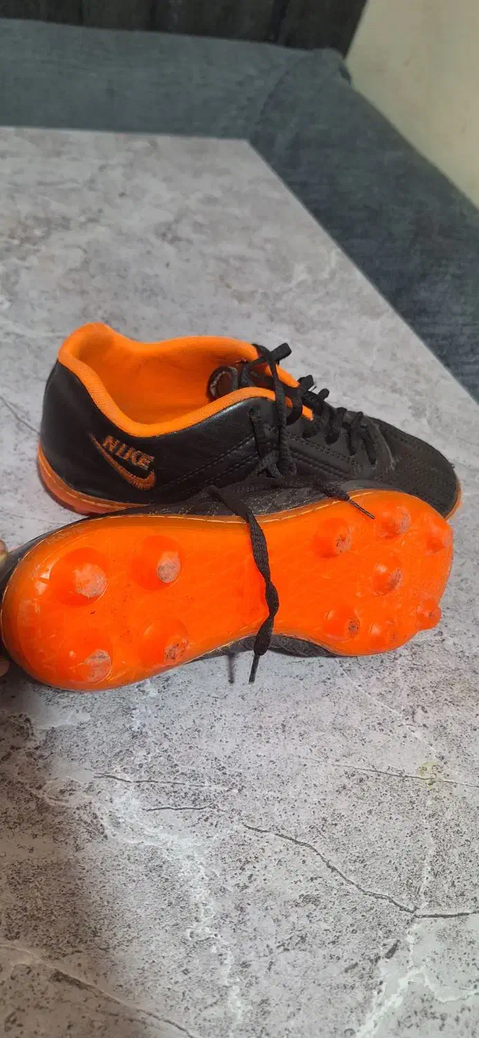 کفش ورزشی استوک دار مخصوص فوتبال|کیف، کفش، کمربند|اهواز, سپیدار|دیوار