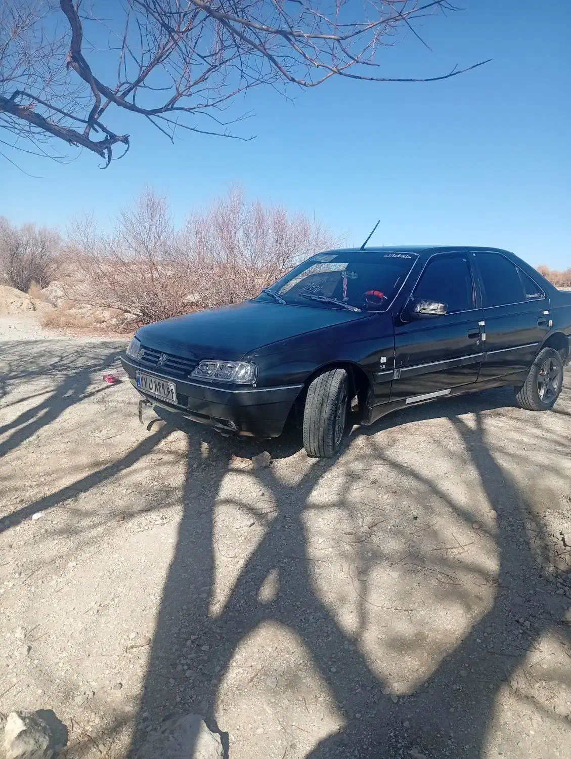 عروسک هسته|خودرو کلاسیک|خاتم, |دیوار