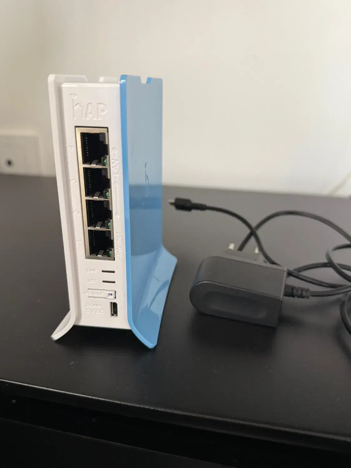 روتر میکروتیک|مودم و تجهیزات شبکه|رشت, رشتیان|دیوار