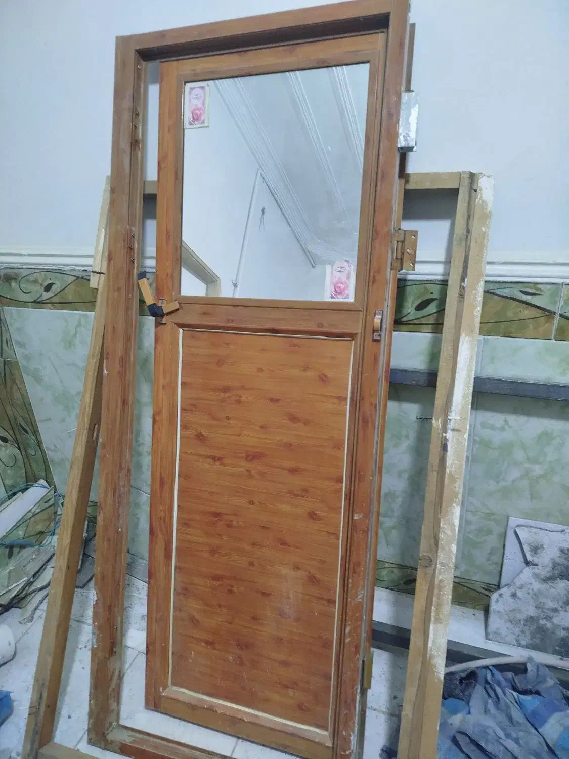 درب سرویس بهداشتی|لوازم سرویس بهداشتی|زابل, |دیوار