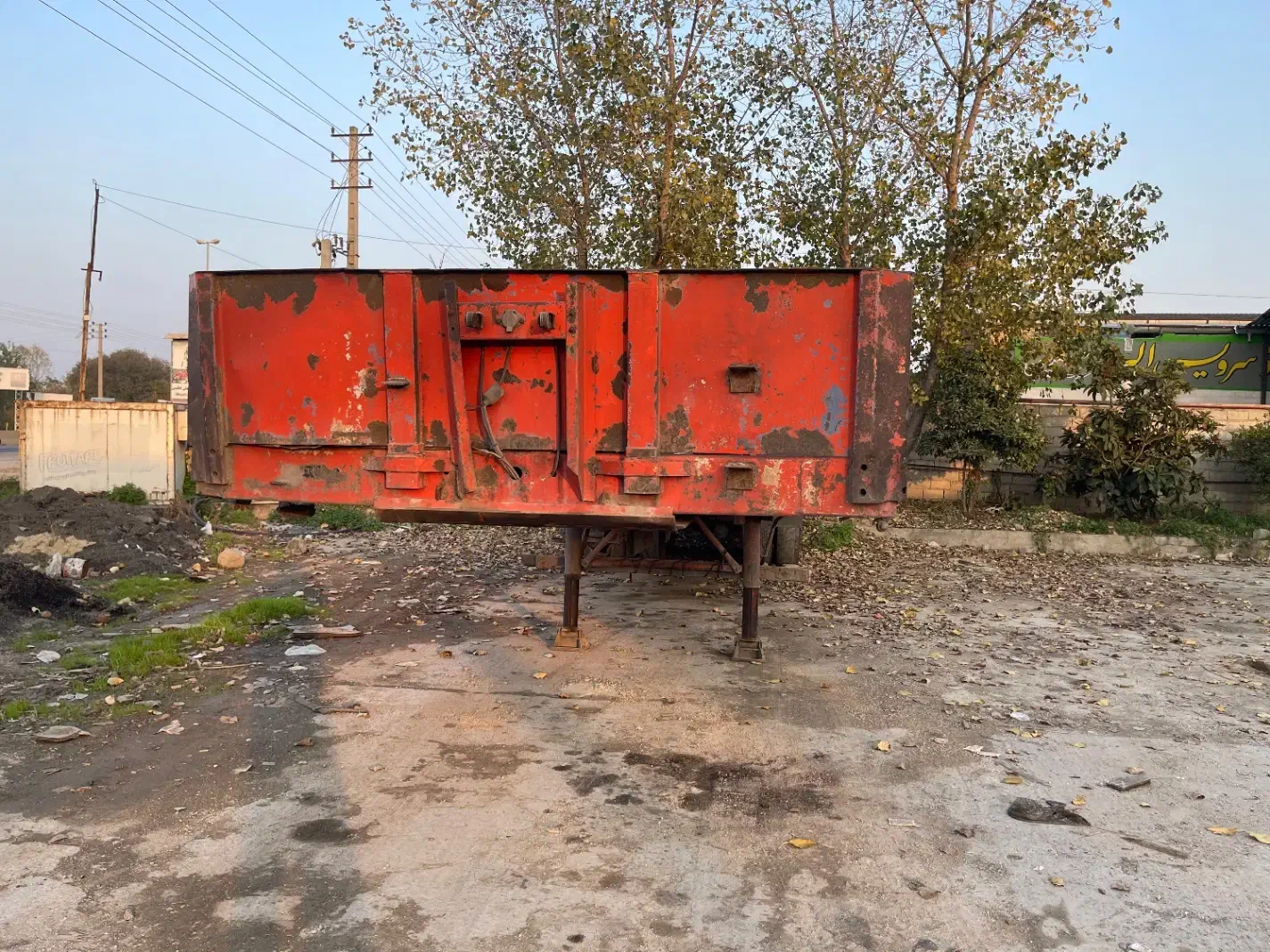 تریلی کفی ۱۳/۱۰|خودرو سنگین|گلوگاه, |دیوار