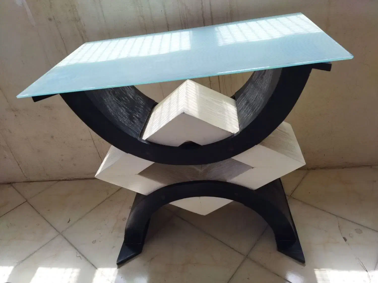 میز ارایشی و تی وی حدنو|میز تلویزیون|پاکدشت, خاتون آباد|دیوار