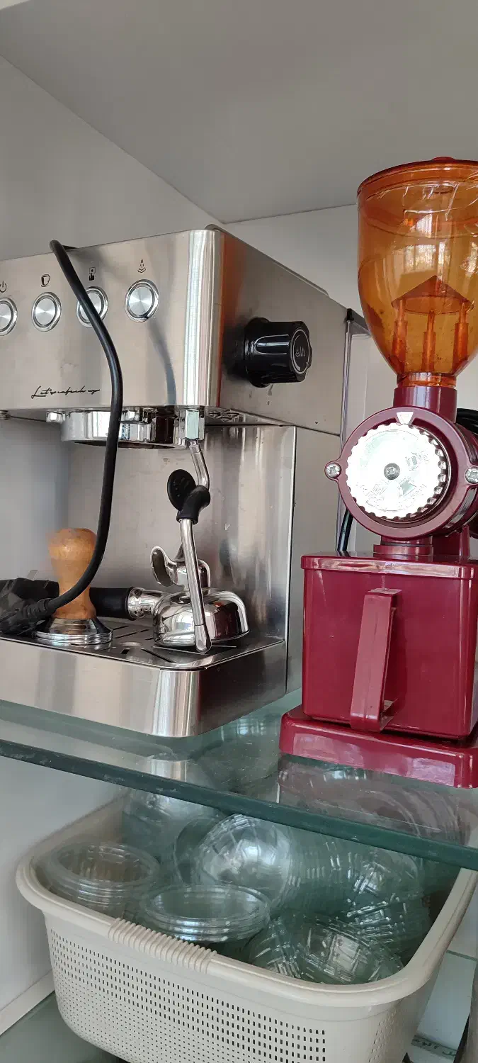 کلیه  وسایل در حد نوبفروش میرسد|فروشگاه و مغازه|ضیابر, |دیوار