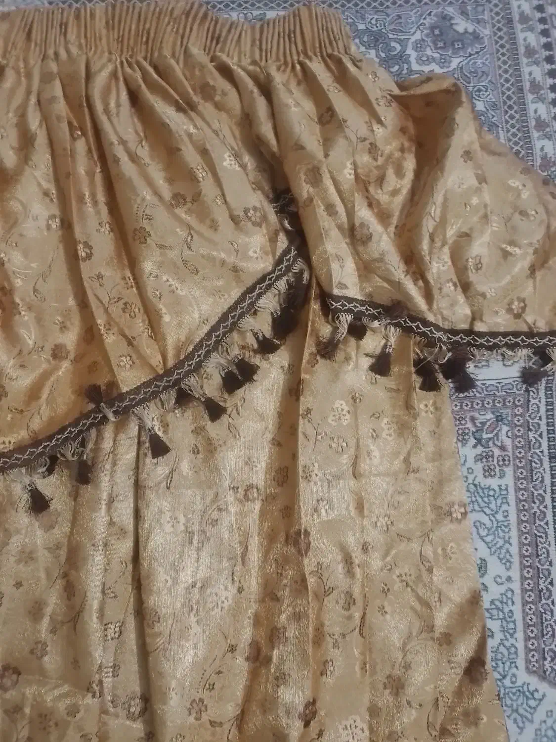 پرده بسیار نو و زیبا|پرده، رانر، رومیزی|تربتحیدریه, بالا ولایت|دیوار