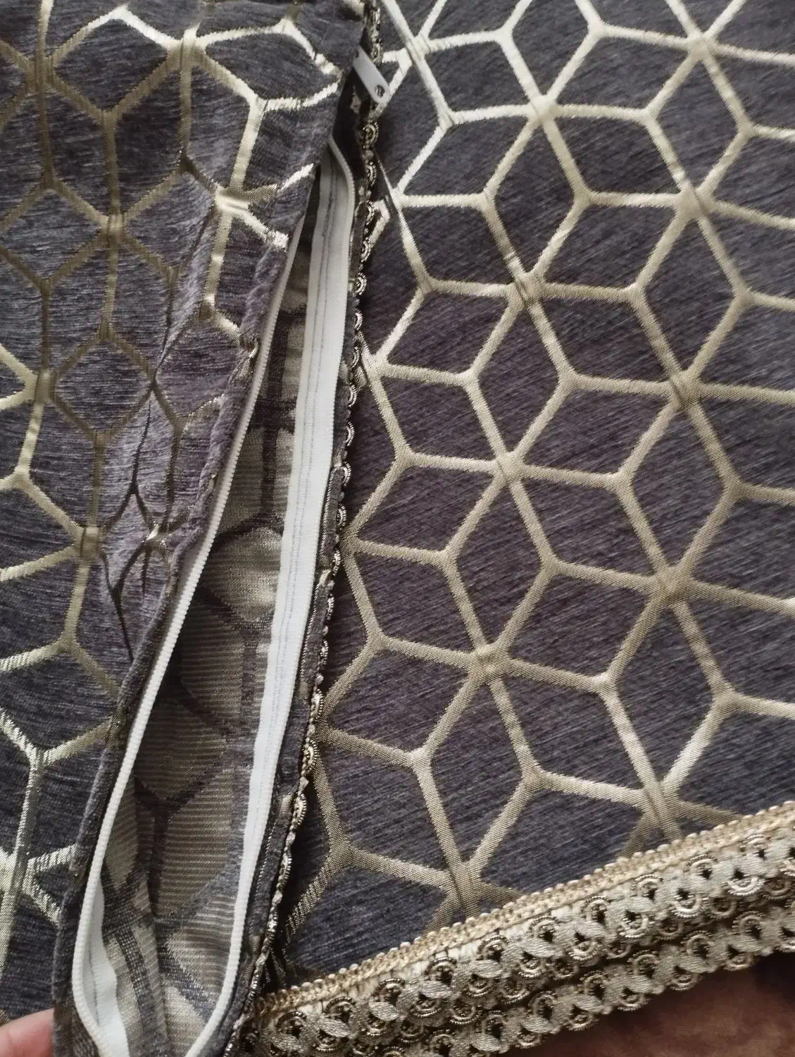 جلد رویی نونو|تشک تختخواب|سراوان, |دیوار