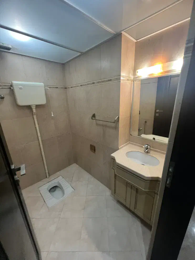 ۱۱۵ متر پاسداران