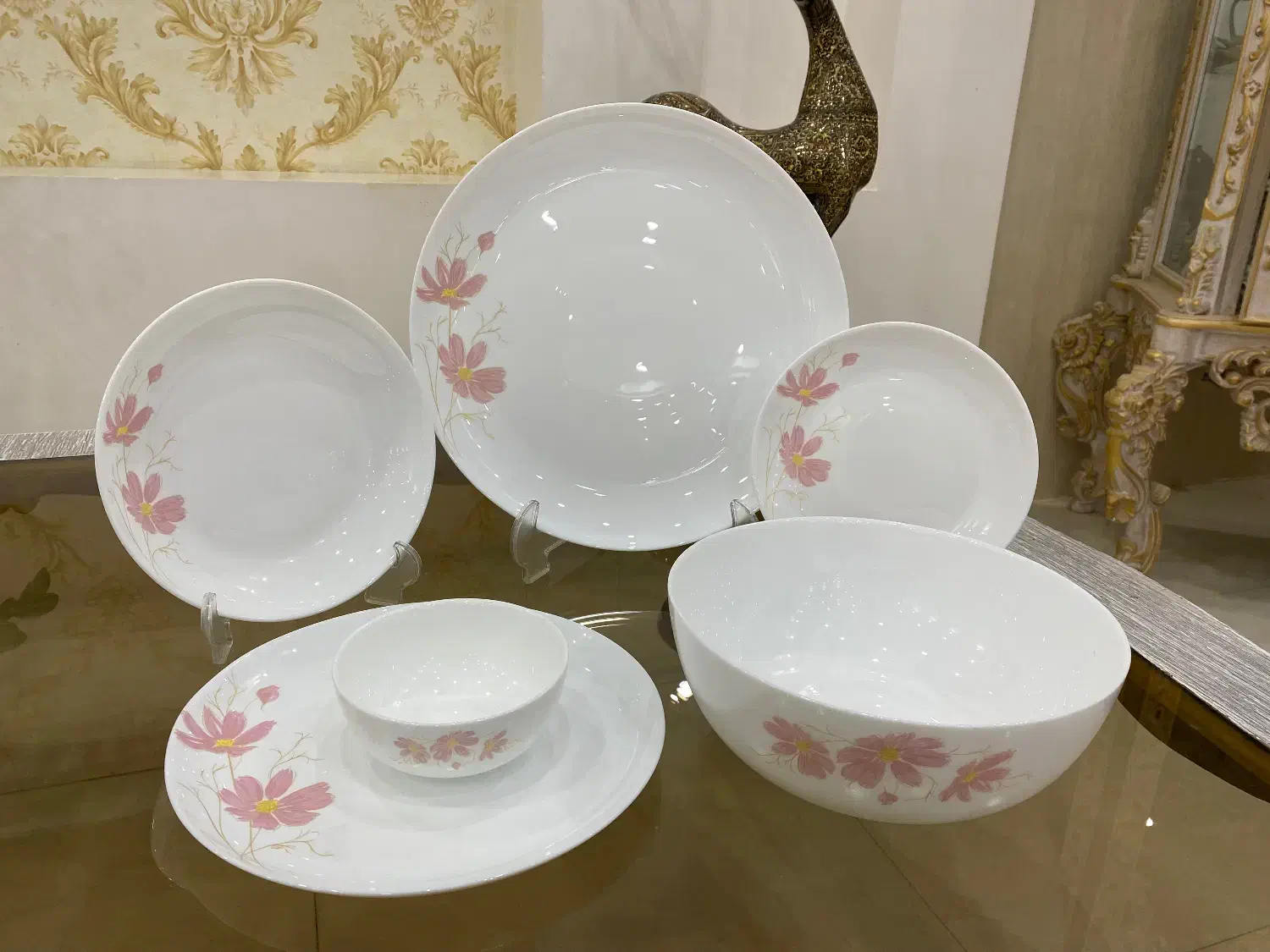 ظرف و ظروف با کالابرگ|ظروف سرو و پذیرایی|زابل, |دیوار