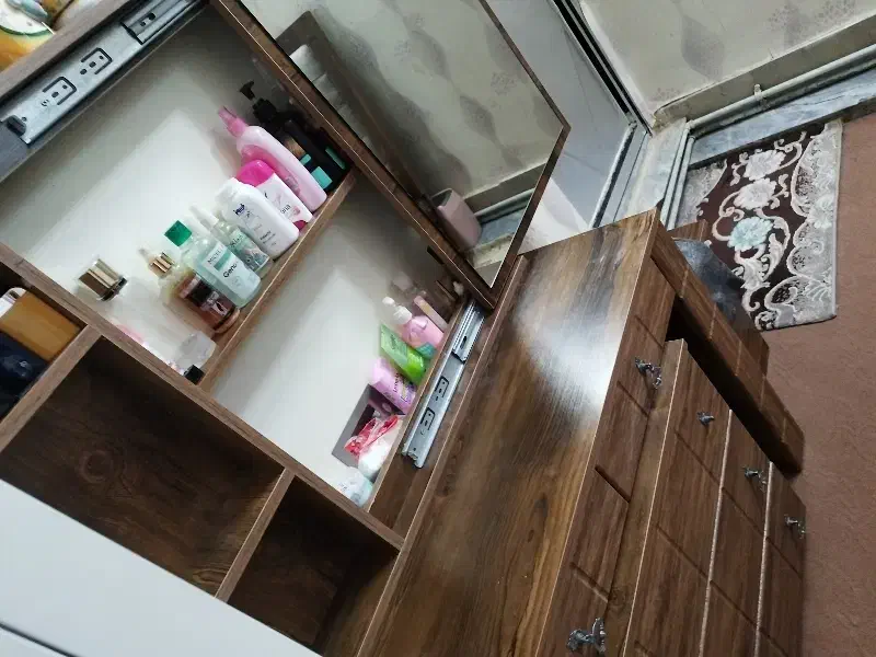 سرویس خواب|تخت و سرویس خواب|بروجرد, |دیوار