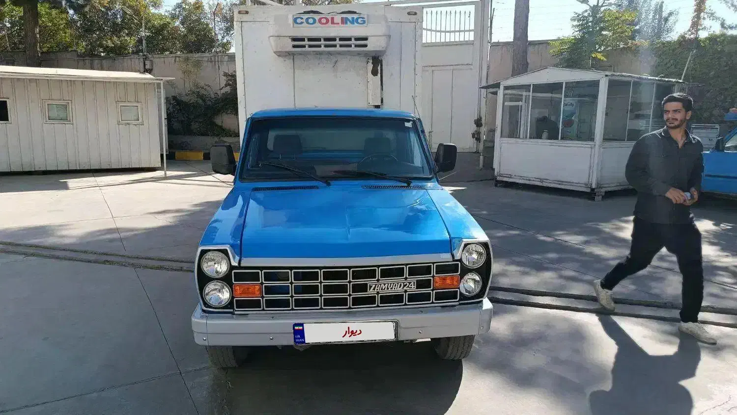 ماشین نیسان یخچال دار|خودرو سواری و وانت|کرمانشاه, |دیوار