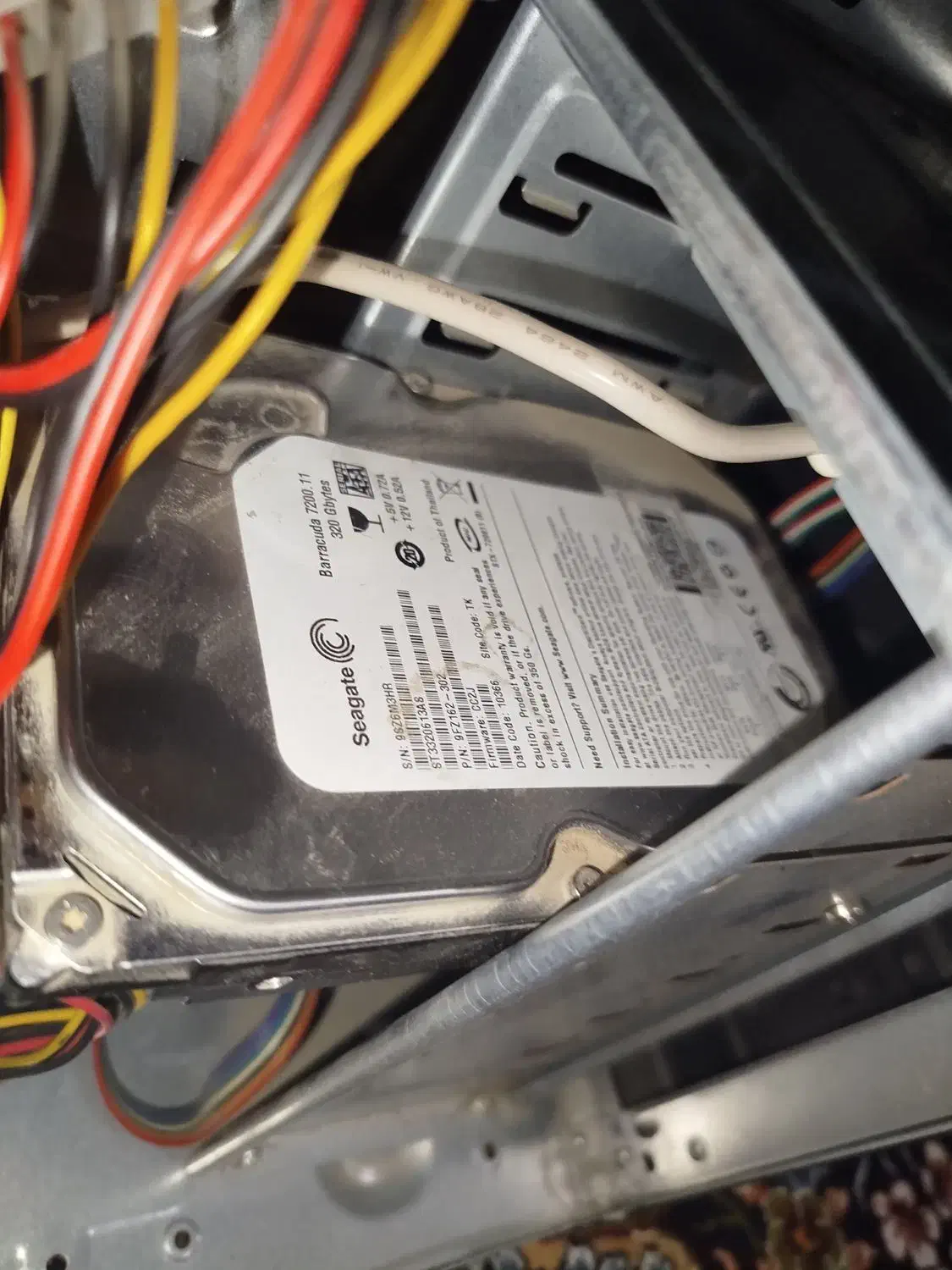 کامپیوتر|رایانه رومیزی|پاتاوه, |دیوار