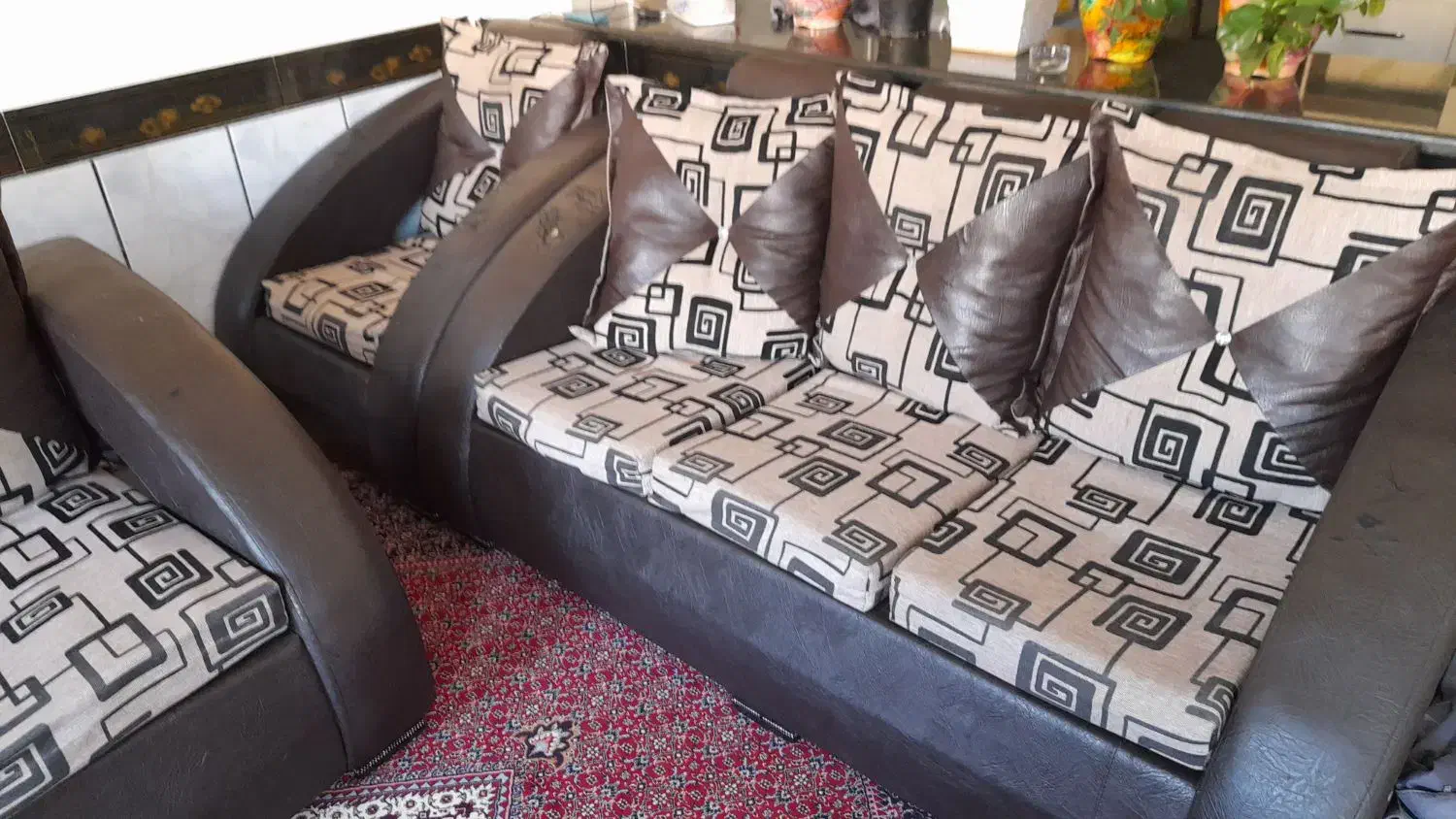 مبل۷نفره|مبلمان خانگی و میز عسلی|قروه, |دیوار