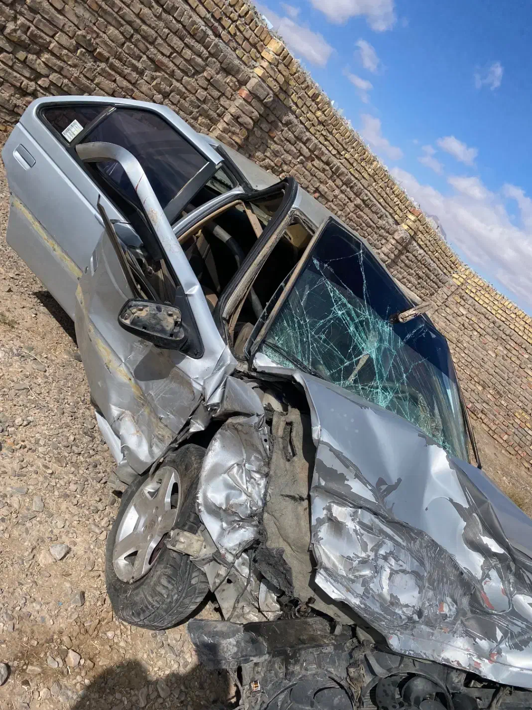 پژو ۴۰۵تصادفی|خودرو سواری و وانت|بیرجند, |دیوار