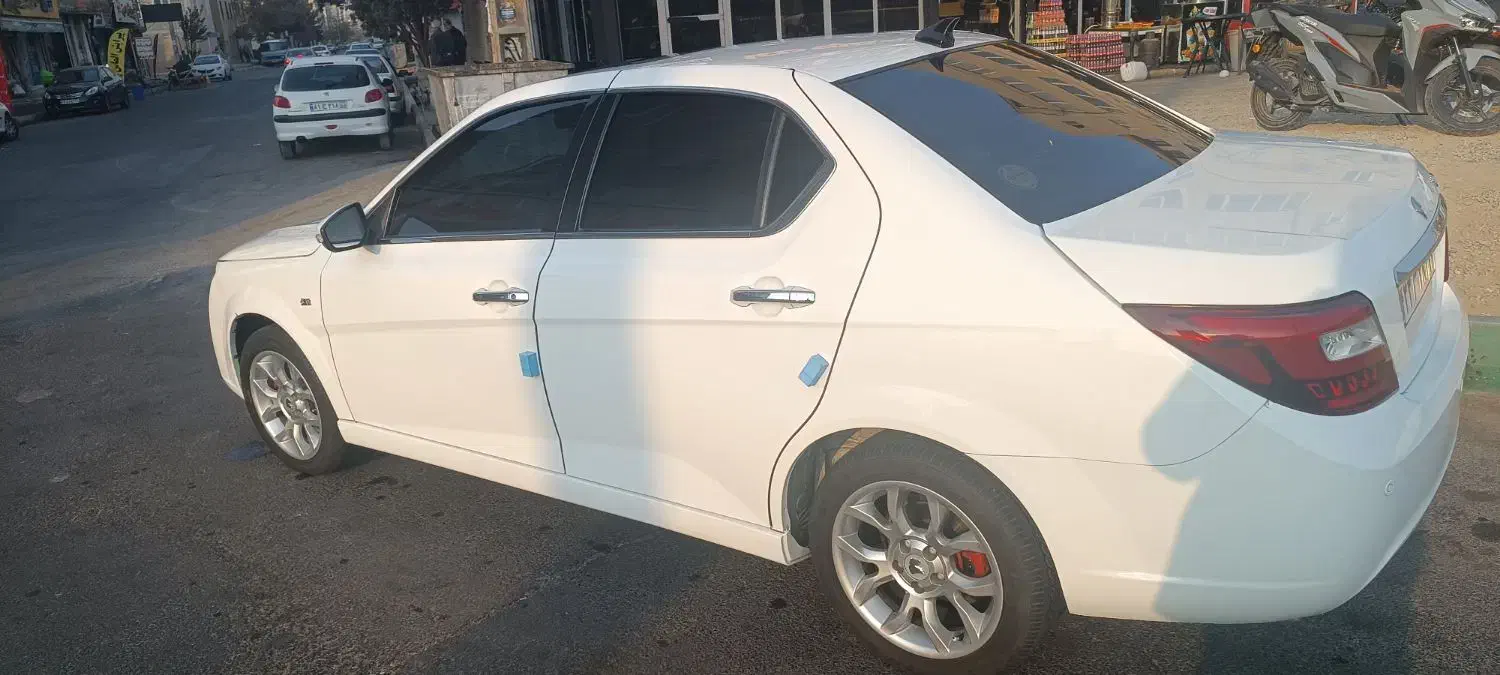 دنا پلاس اتوماتیک توربو مدل ۱۴۰۲بیرنگ بدونه نقطه|خودرو سواری و وانت|اسلامشهر, مظفریه|دیوار