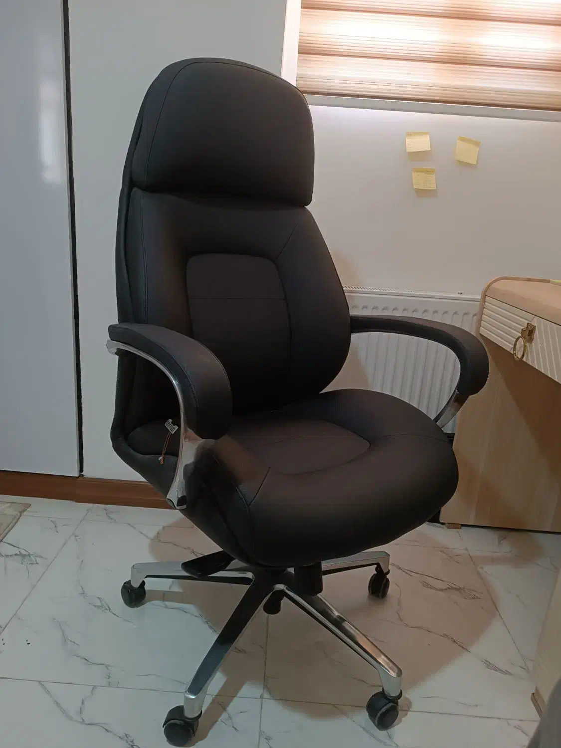 صندلی اداری trust|مبلمان اداری|شیراز, قالیشویی|دیوار