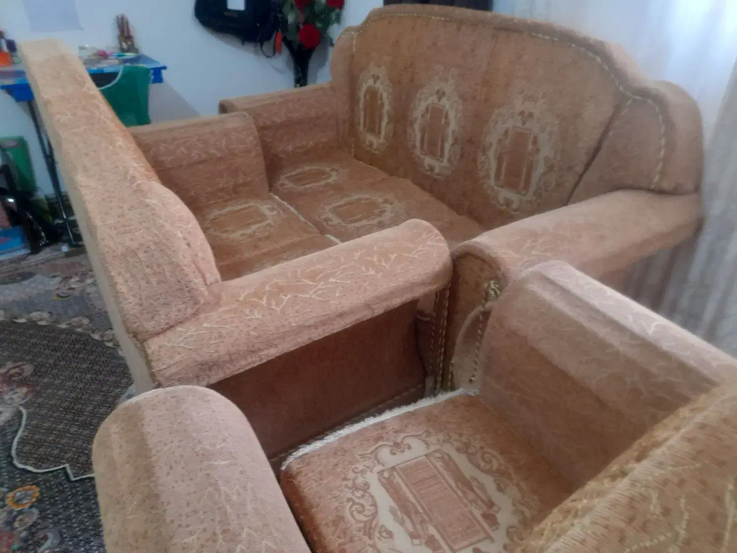 مبل کارکرده ۳ملیون تومان|مبلمان خانگی و میز عسلی|پارس‌آباد, |دیوار
