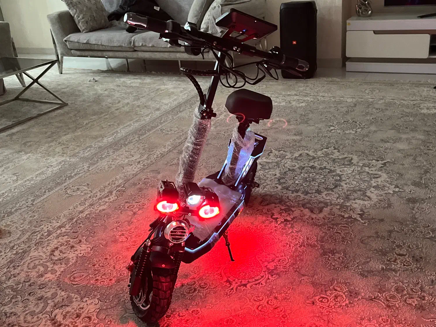 اسکوتربرقی اماراتی|دوچرخه، اسکیت، اسکوتر|رفسنجان, |دیوار