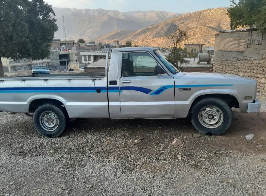 مزدا ۲۰۰۰مدل ۸۴|خودرو سواری و وانت|لردگان, |دیوار