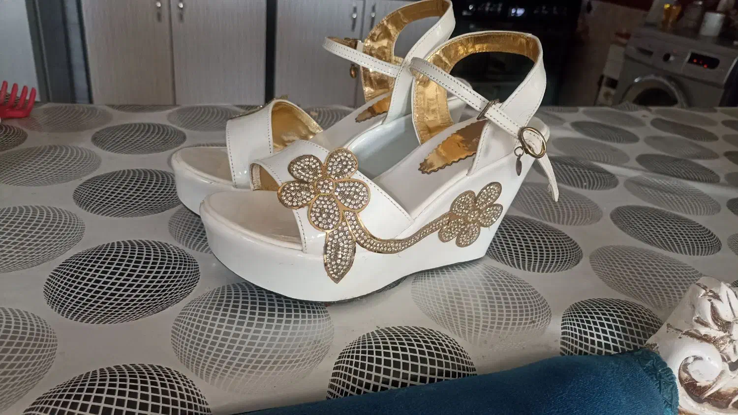 کفش مجلسی|کیف، کفش، کمربند|بیرجند, |دیوار