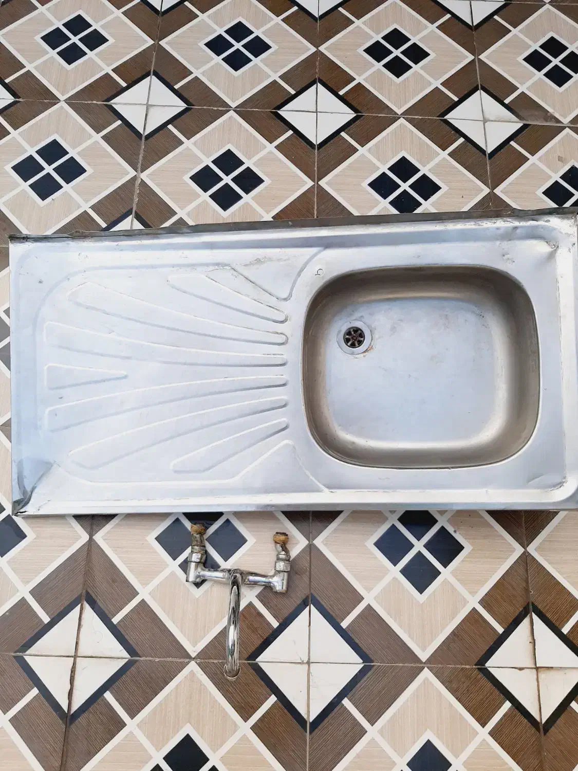 سینک همراه با شیر مخلوط|مصالح و تجهیزات ساختمان|اهواز, کوی علوی|دیوار