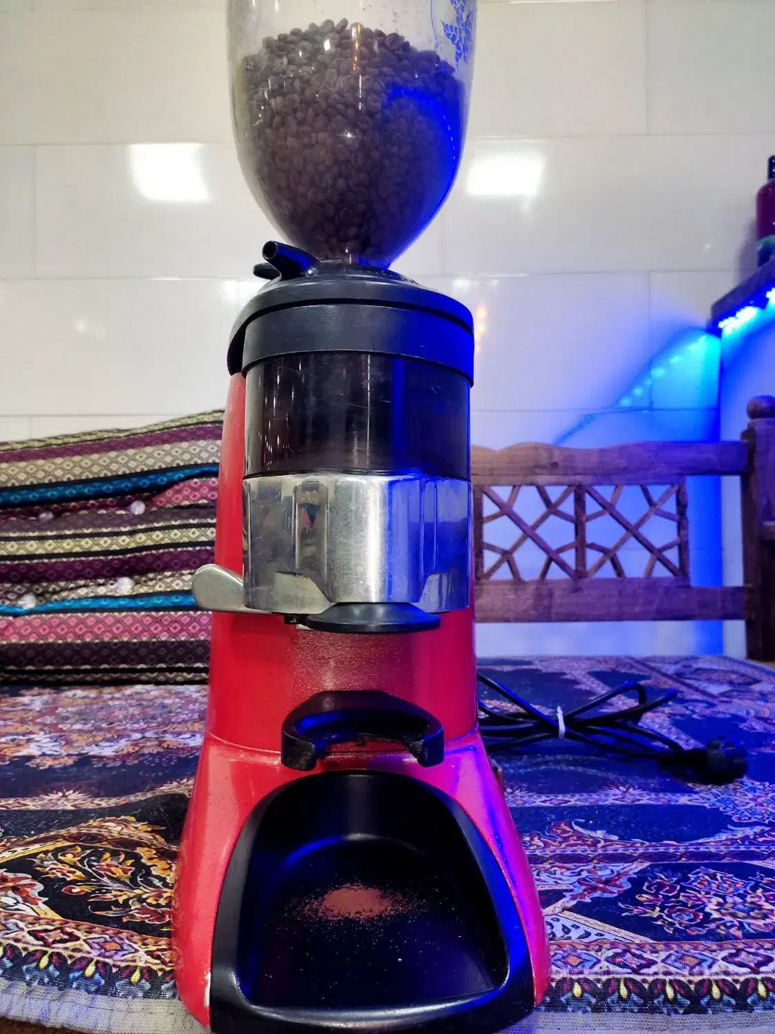 آسیاب قهوه|کافیشاپ و رستوران|سجاس رود, |دیوار