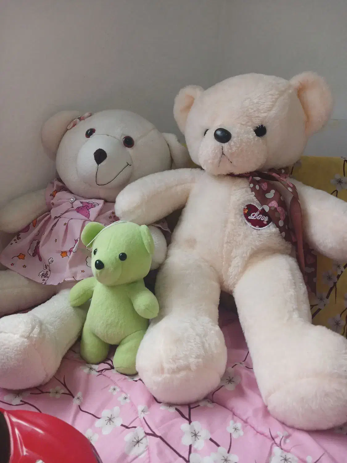 عروسک خرسی|اسباببازی بچه|نور, |دیوار