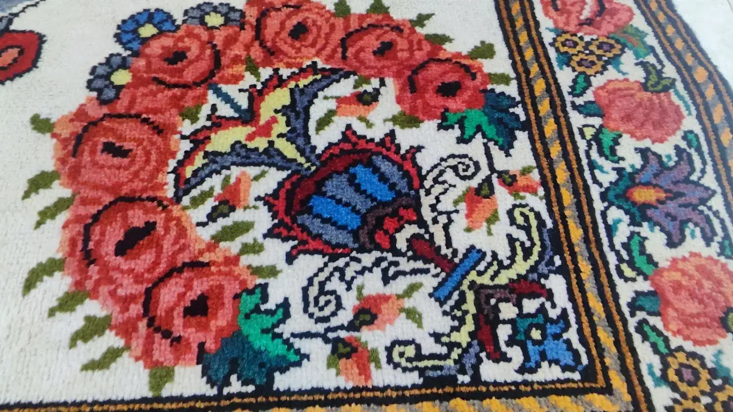 فرش دستبافت کرم گلدونی|فرش|تهران, خانی آباد نو جنوبی|دیوار