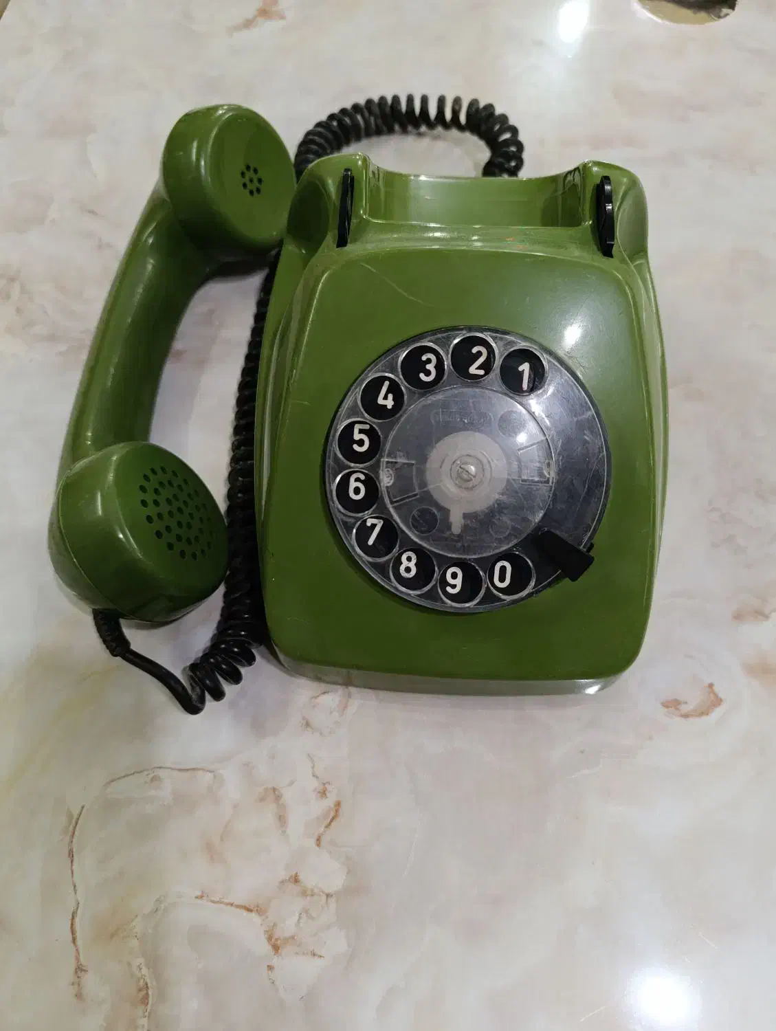 تلفن قدیمی نوستالژی|کلکسیون اشیاء عتیقه|کبودرآهنگ, |دیوار