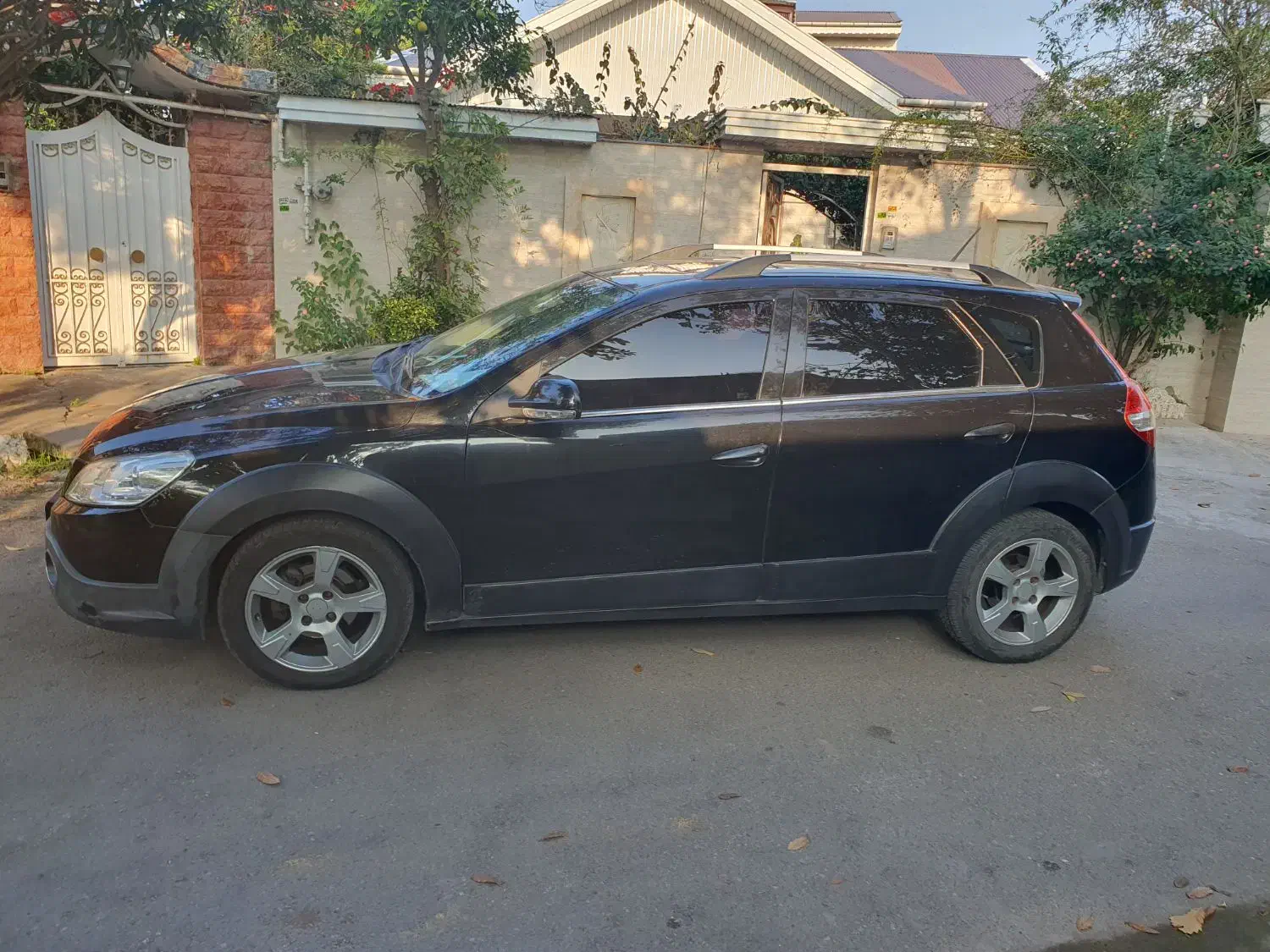 اچ سی کراس مشکی مدل ۹۷|خودرو سواری و وانت|لشت نشا, |دیوار