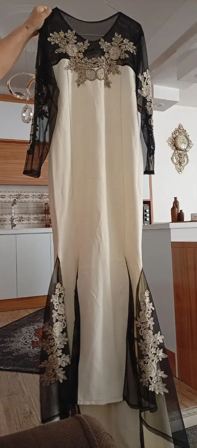 لباس مجلسی|لباس|قم, ارم|دیوار