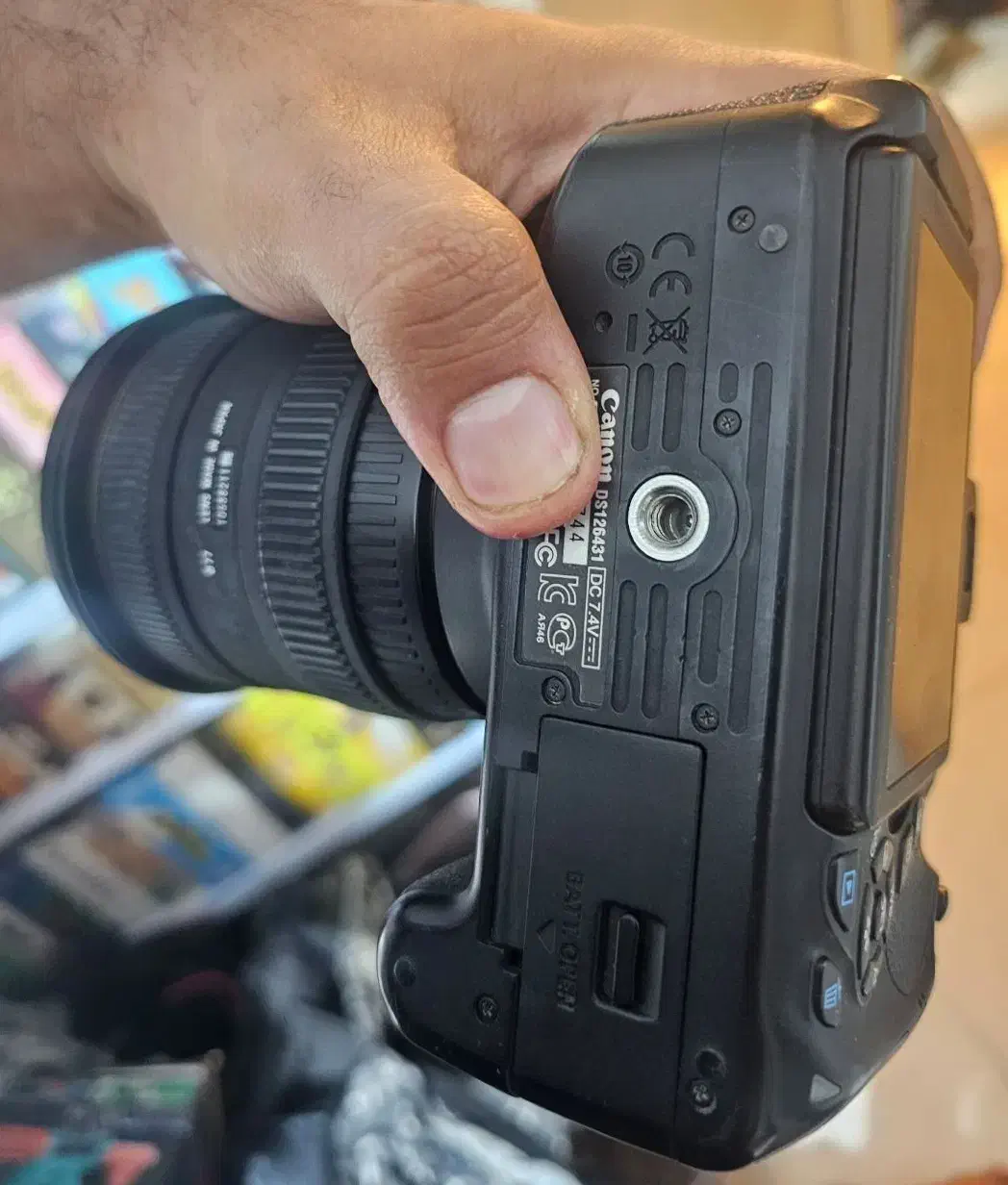 فروش‌دوربین کنونcanon700dبالنز18-135و 10-22و۵۰فیکس|دوربین عکاسی و فیلم‌برداری|تهران, نجات اللهی|دیوار