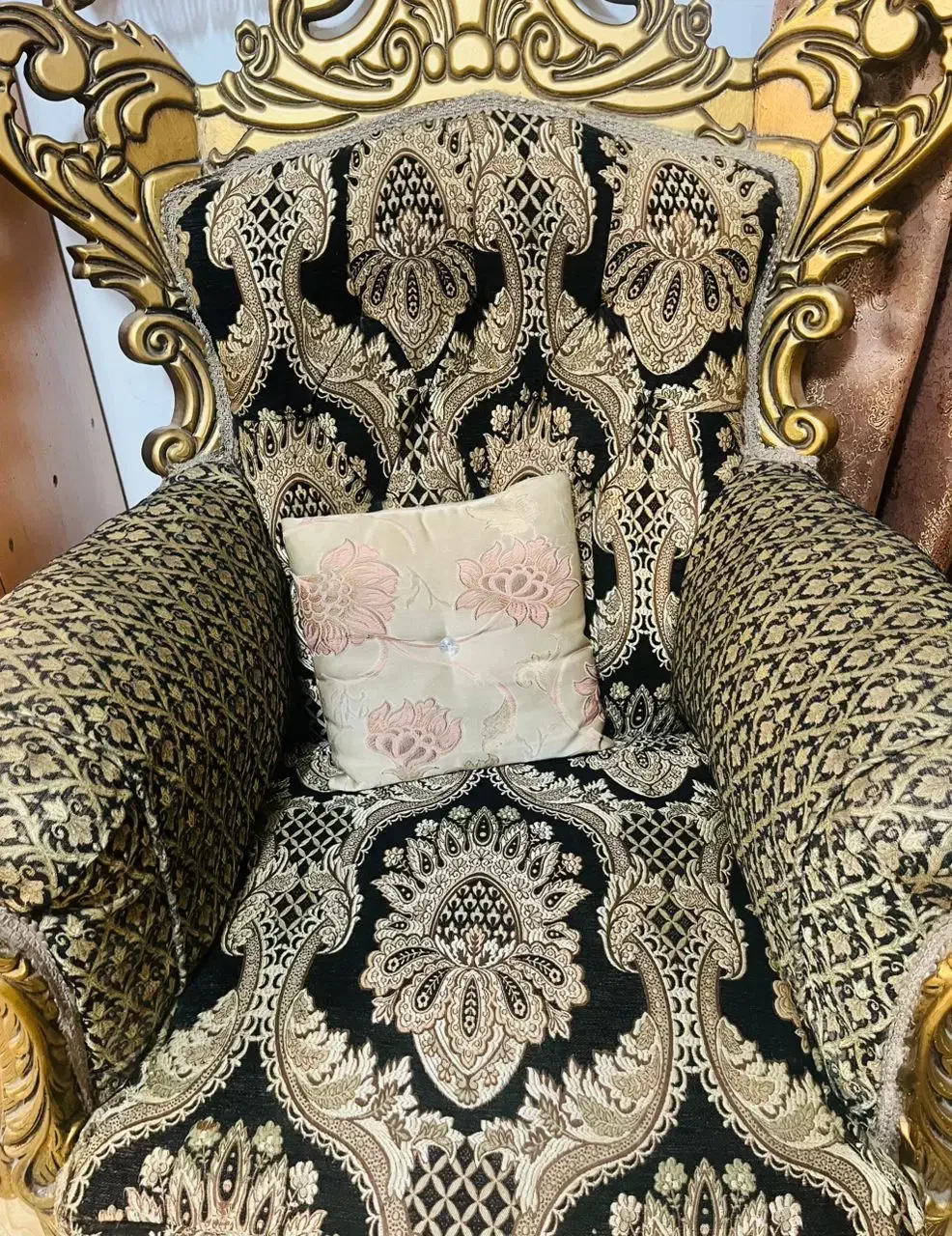 مبل سلطنتی چوب راش|مبلمان خانگی و میز عسلی|لاهیجان, فیاض|دیوار