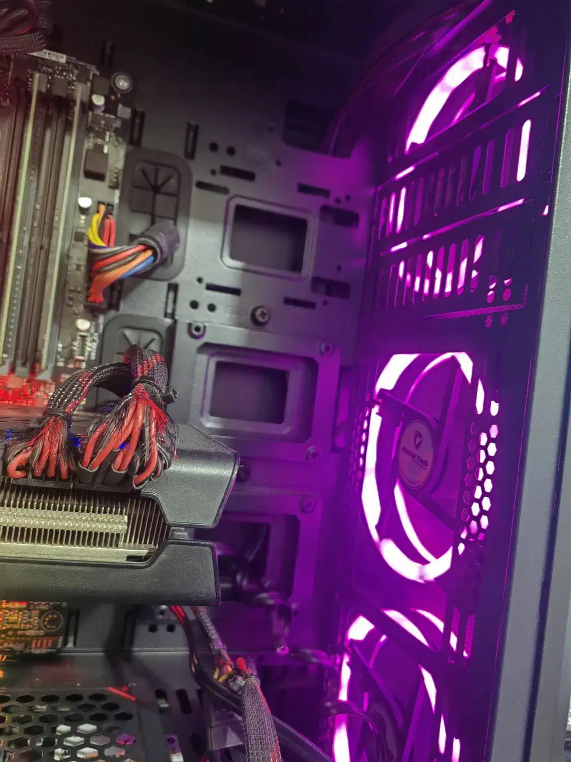 کیس گیمینگ AMD|رایانه رومیزی|مشهد, هفت تیر (حافظ)|دیوار