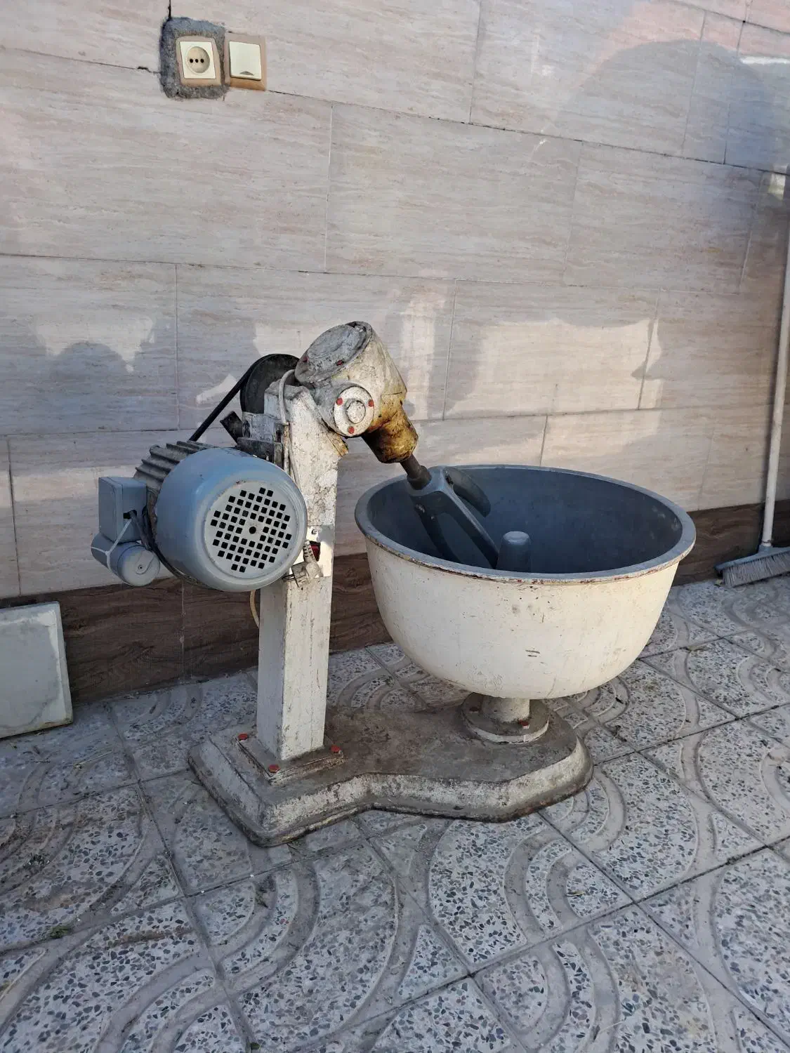 خمیرگیر ، خمیرکن ، 40 کیلویی ، همزن ، میکسر|کافیشاپ و رستوران|شیراز, آزادگان|دیوار