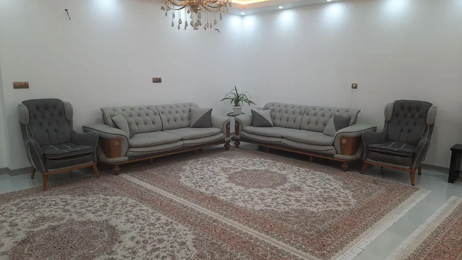 مبل ۸ نفره با قابلیت تخت خواب شو|مبلمان خانگی و میز عسلی|ازنا, |دیوار