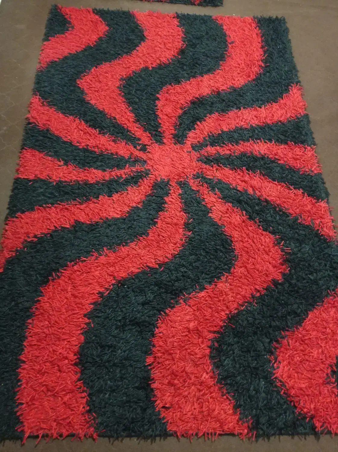 فرش مدل ماکارونی به همراه پادری|فرش|کرمانشاه, |دیوار