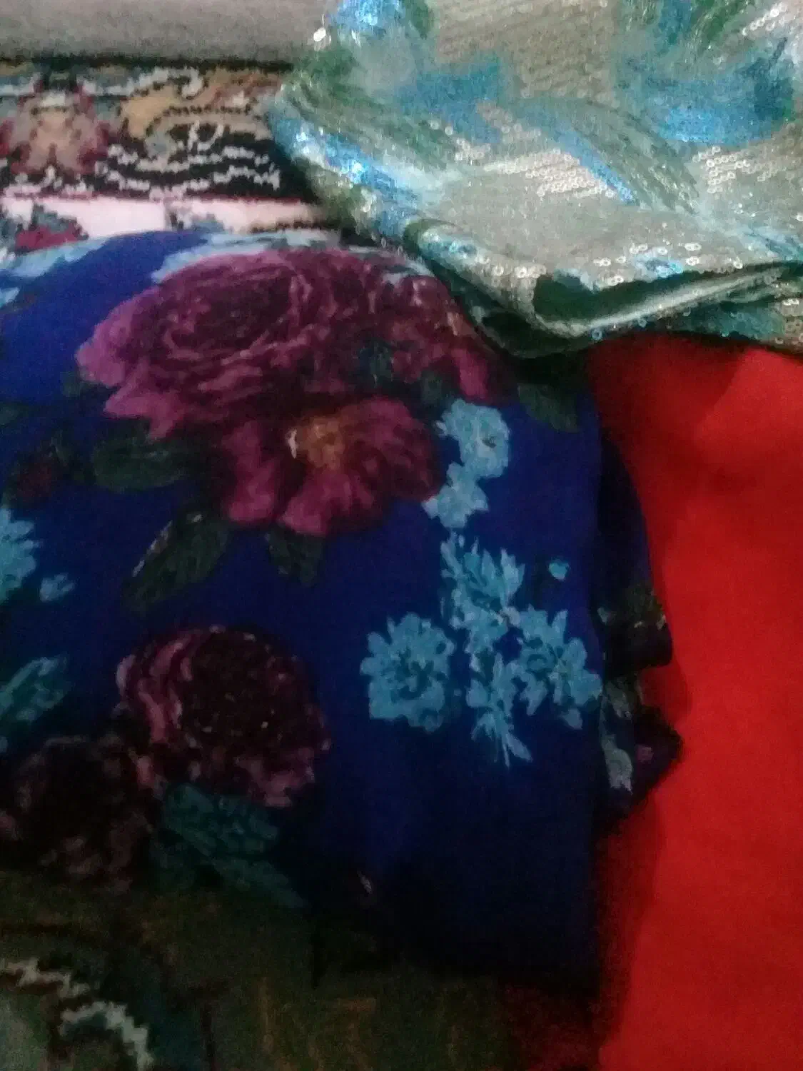 کراس کردی|لباس|مریوان, |دیوار