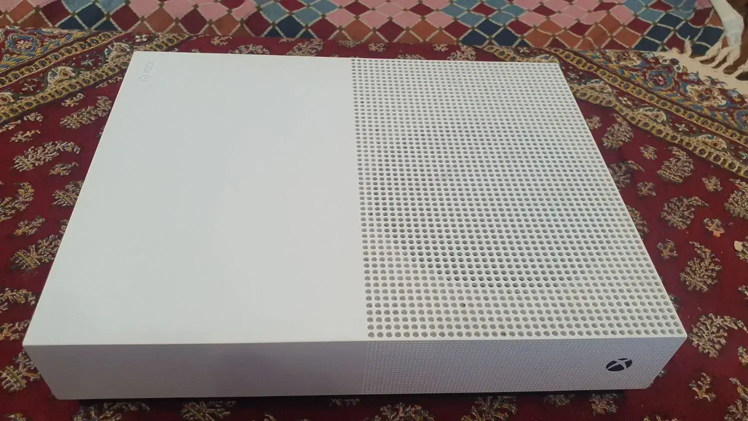 فروش Xbox One S (512 گیگ، بدون دسته و بدون بازی)|کنسول، بازی ویدئویی و آنلاین|قم, انسجام|دیوار