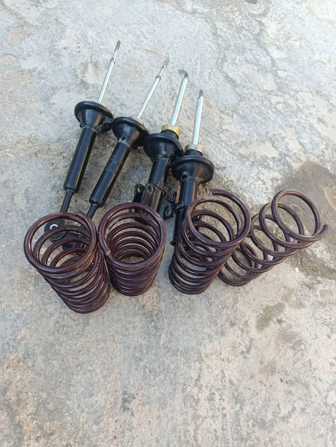 کمک فنر kds اصلی پایه کوتاه در حد نو|قطعات یدکی و لوازم جانبی|خرامه, |دیوار