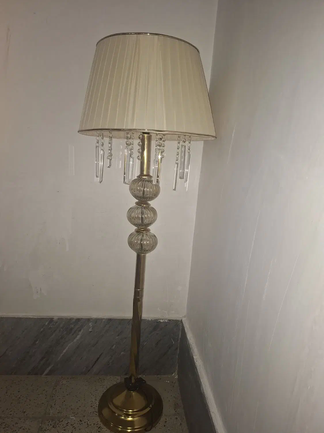 آباژور|چراغ خواب و آباژور|اردبیل, |دیوار