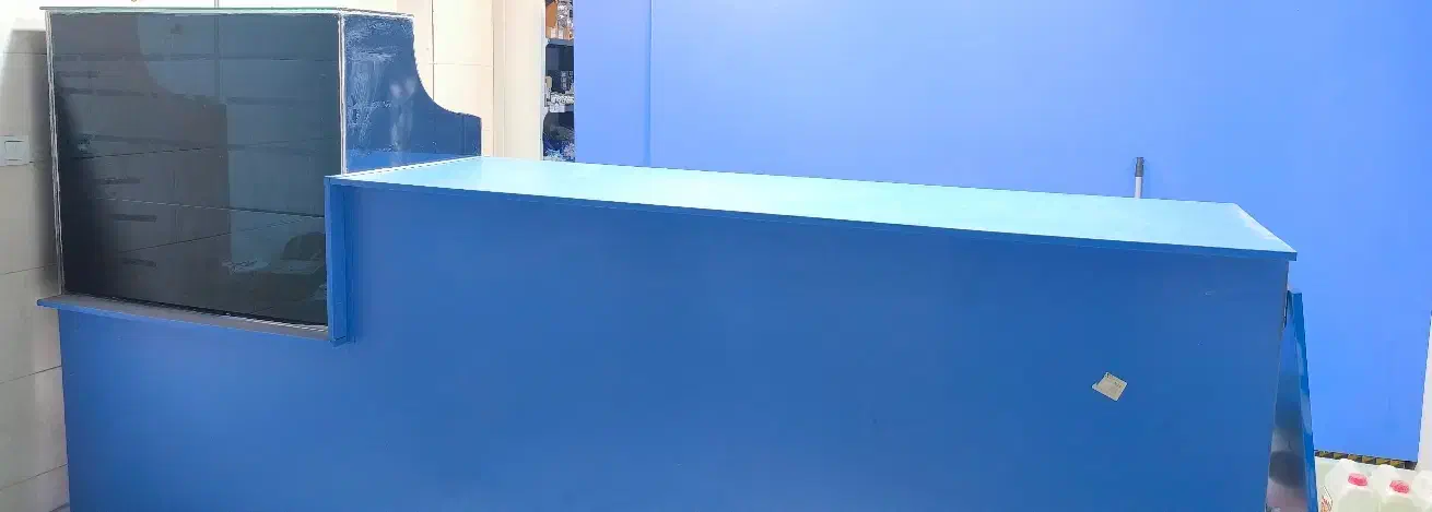 ویترین MDF(ام دی اف) مغازه به فروش میرسد|فروشگاه و مغازه|جیرفت, |دیوار