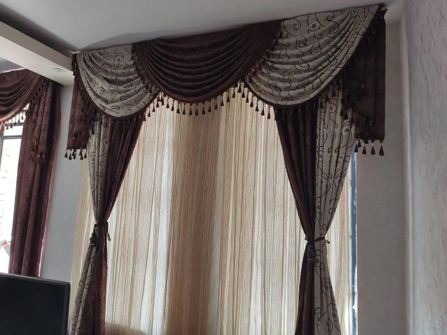 پرده در سالن و پرده پذیرایی|پرده، رانر، رومیزی|شیراز, مسلم|دیوار